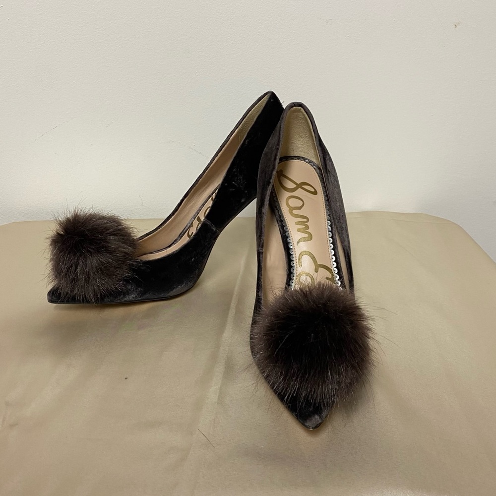 Sam Edelman Haroldson Beautiful Brown Velvet  Faux-fur Pompom Heels Size 9